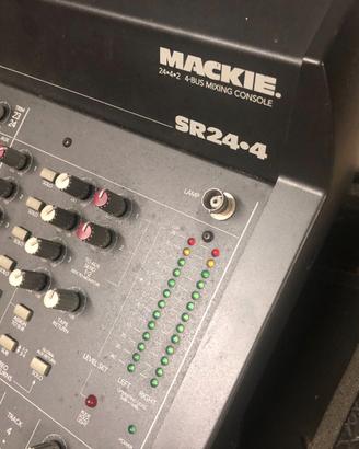 MIXER MACKIE SR 24-4