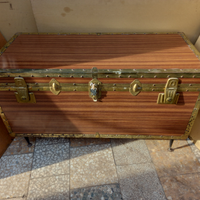 Cassone baule antico per vestiti