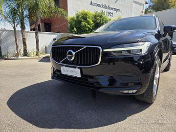 VOLVO XC60 B4 (d) AWD Geartronic Momentum Pro