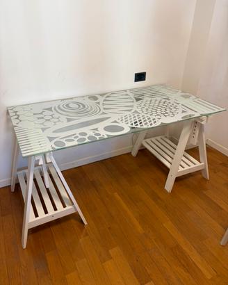 Scrivania IKEA Glasholm