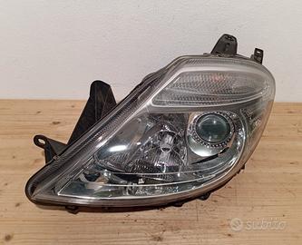 Faro anteriore sinistro Citroen C8 