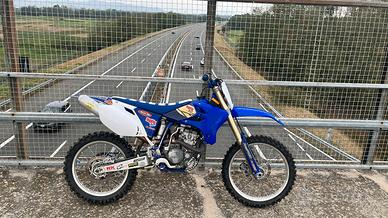 yzf 250 4t del 2004