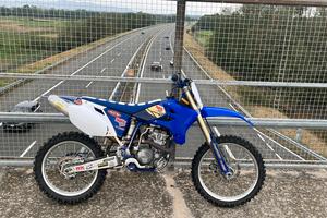 yzf 250 4t del 2004