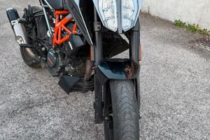 KTM Duke 125 
