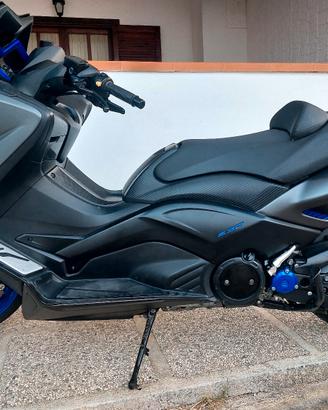 Tmax 530