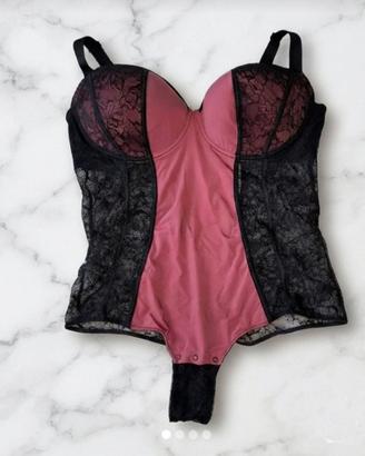 Splendido body yamamay nero e rosa antico
