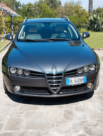Alfa Romeo 159 sport wagon 1.9jtd 150cv exclusive