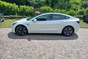 Tesla Model 3 LR e Dual MotorAWD 09/2020 10.800km