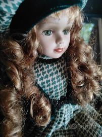 bambola in porcella e stoffa collezione 