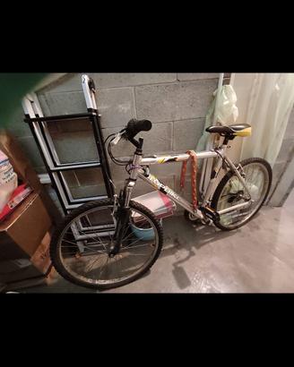 BICICLETTA MOUNTAIN BIKE - TOPBIKE