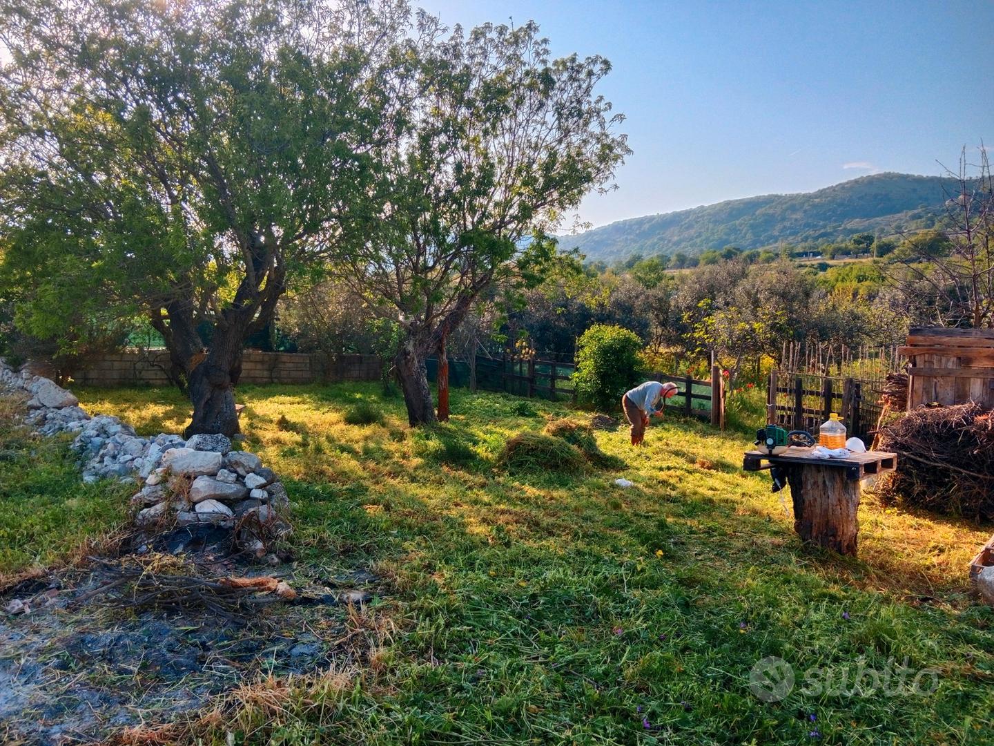 Terreno con fabbricato - Vista 2