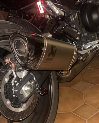 Scarico akrapovic mt09