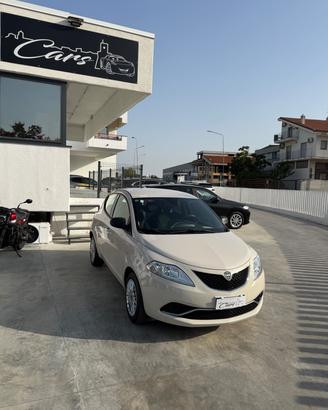 Lancia Ypsilon 1.2 69 CV 5 porte GPL Ecochic Gold