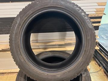 Treno gomme invernali usate per BMW X5 (G05)