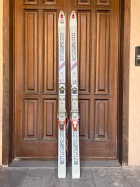 Sci Alpinismo KASTLE con attacchi.