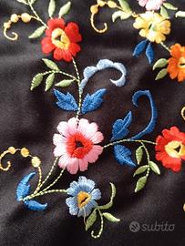 capi costume sardo donna