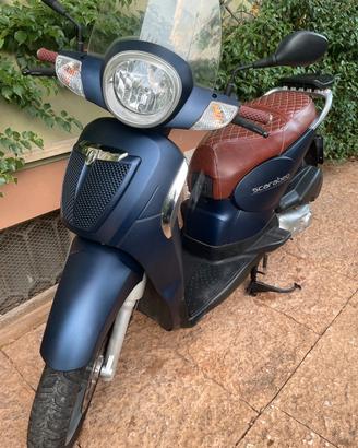 Scarabeo 200