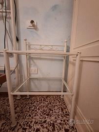 letto con 2 reti elettriche e comodini