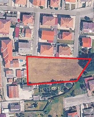 Parco piazzale in centro