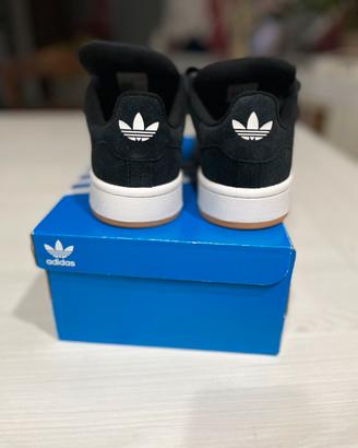 Adidas scarpe