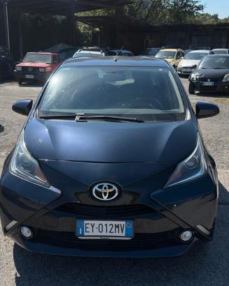 Toyota Aygo 1.0 VVT-i 69 CV 5 porte x-wave