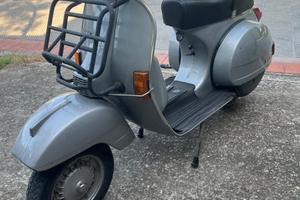 Vespa P200 E