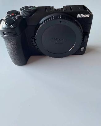 Nikon z30 dx con lente 16-50