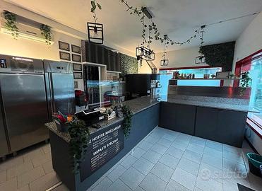 NEGOZIO DI PIZZERIA D'Asporto