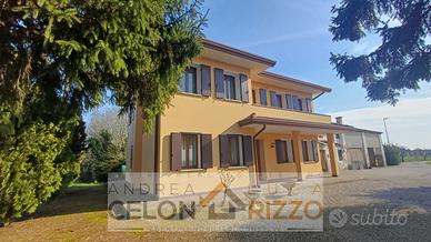 Agna - Casa singola con annessi ed eventuale terre