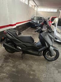 Yamaha xmax 300