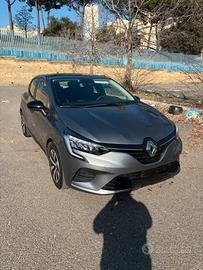 Renault Clio V serie - 2023