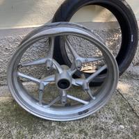 Cerchio anteriore bmw r1200r
