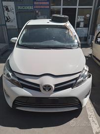 Toyota verso 1.6 d - anno 2015 per ricambi