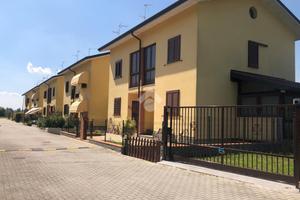 BIFAMILIARE A GIUSSAGO