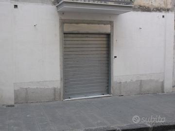 Locale commerciale centrale Torre del Greco