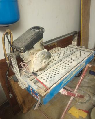 tagliapiastrelle elettrica 
