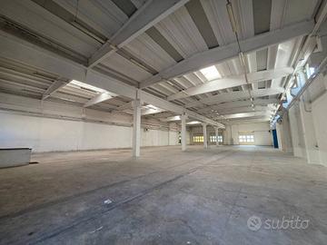 Immobile di 4000 m² a Bologna