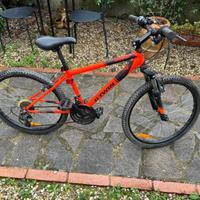 Mountain bike Btwin rockrider 500
