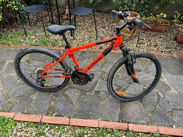 Mountain bike Btwin rockrider 500