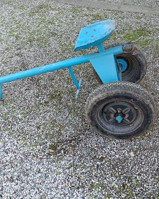 Carrello per motocoltivatore 
