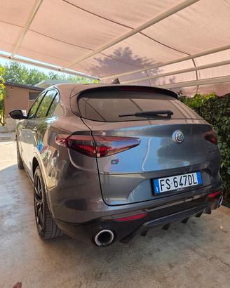 Alfa Romeo Stelvio 2.0 - 280CV 