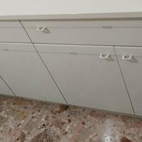 Madia colore bianco lucido