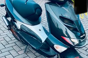 Scooter Aprilia SR usato