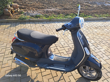 Vespa 50 LX