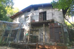 Rustico e terreno Dumenza