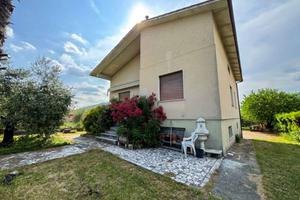 Casa Indipendente con giardino