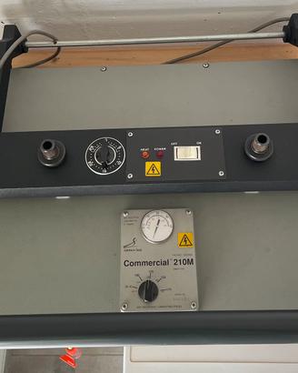 Pressa per camera oscura