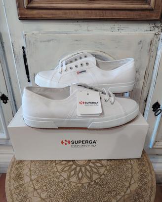 scarpe nuove Superga numero 45