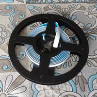 Bordino adesivo bianco in plastica per mobili