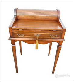 Scrittoio con serrandina porta pc e pianetto